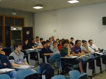 L'ARTIGIANATO SPIEGATO AGLI STUDENTI DELL'IPSIA DI (Art. corrente, Pag. 1, Foto normale)