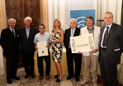 L'ARTIGIANATO RESISTE, NONOSTANTE BUROCRAZIA, FISC (Art. corrente, Pag. 1, Foto normale)
