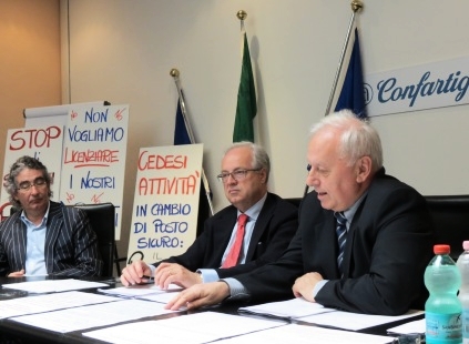 IMU E TASSE: SITUAZIONE INSOSTENIBILE. ARTIGIANI E (Art. corrente, Pag. 1, Foto normale)